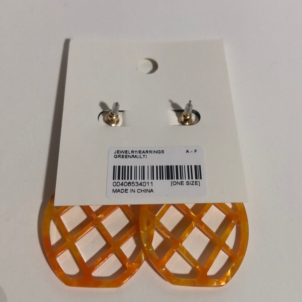 Pineapple Drop Earrings - Picture 5 of 5